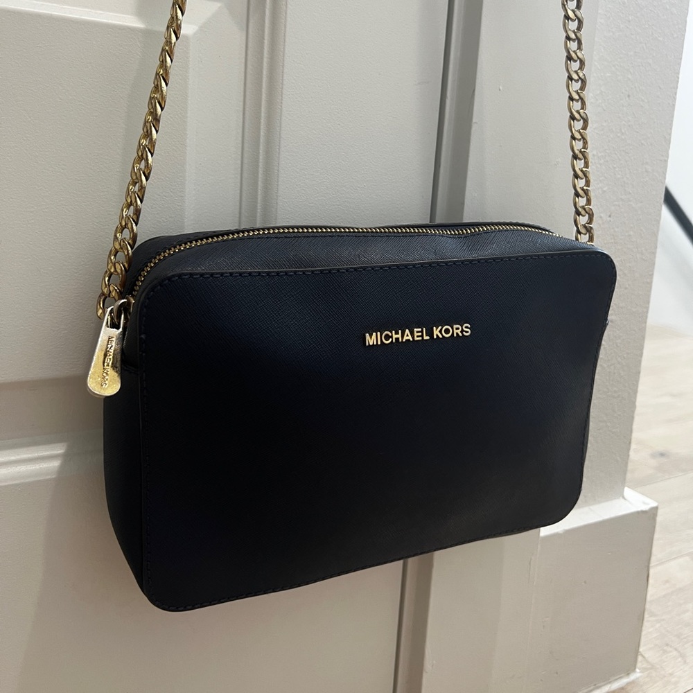 Michael Kors Crossbody Purse (Jet Set Navy)
